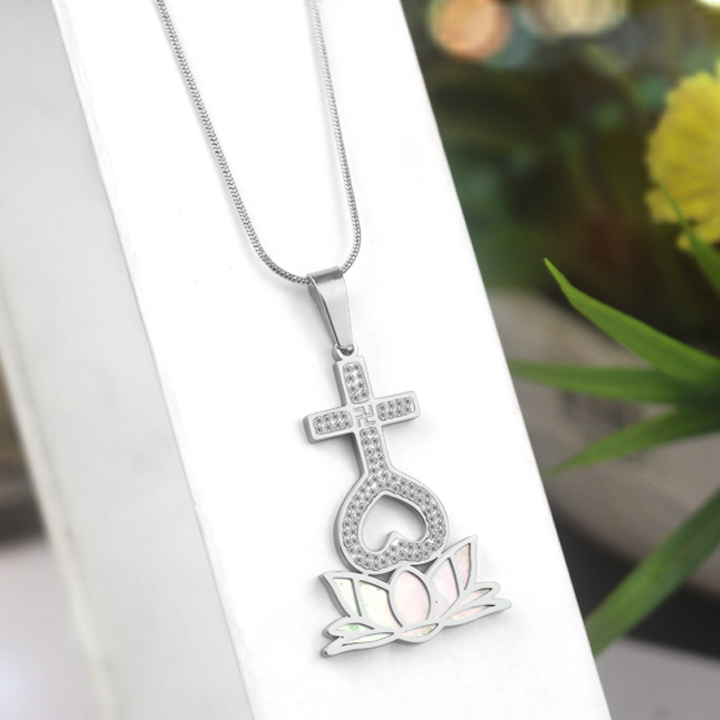 Dây chuyền Thiên Tâm đính đá đế hoa sen may mắn WDC933