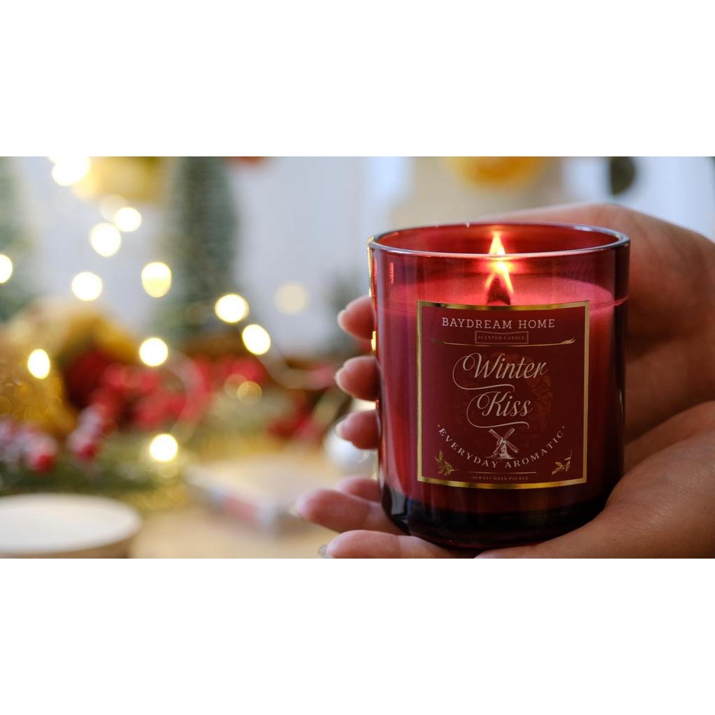 Nến thơm Winter Kiss (Scented Candle 8.8oz)