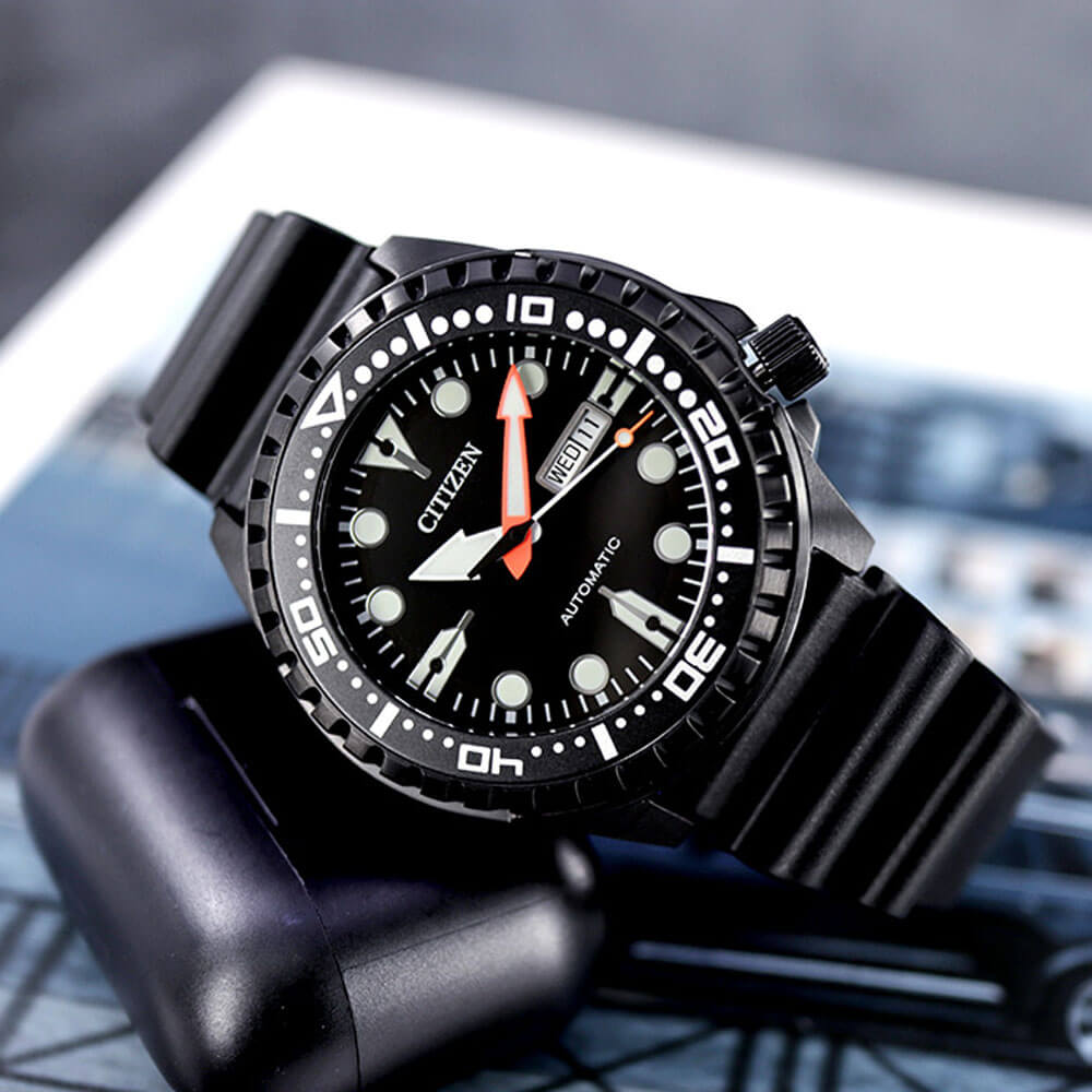 Đồng Hồ Nam Citizen Dây Cao Su NH8385-11E - Mặt Đen