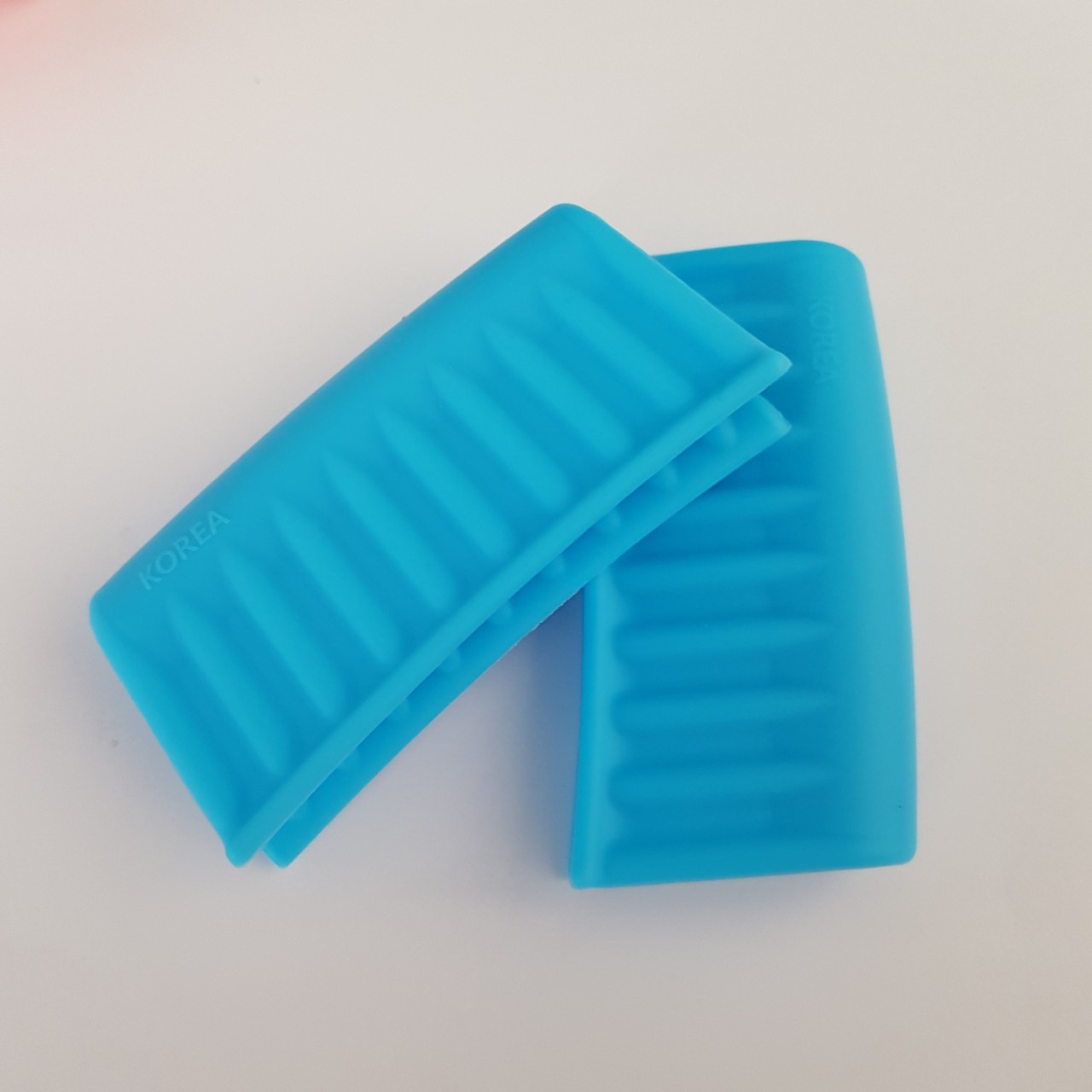 Cặp nhấc nồi silicon chống nóng Hàn Quốc