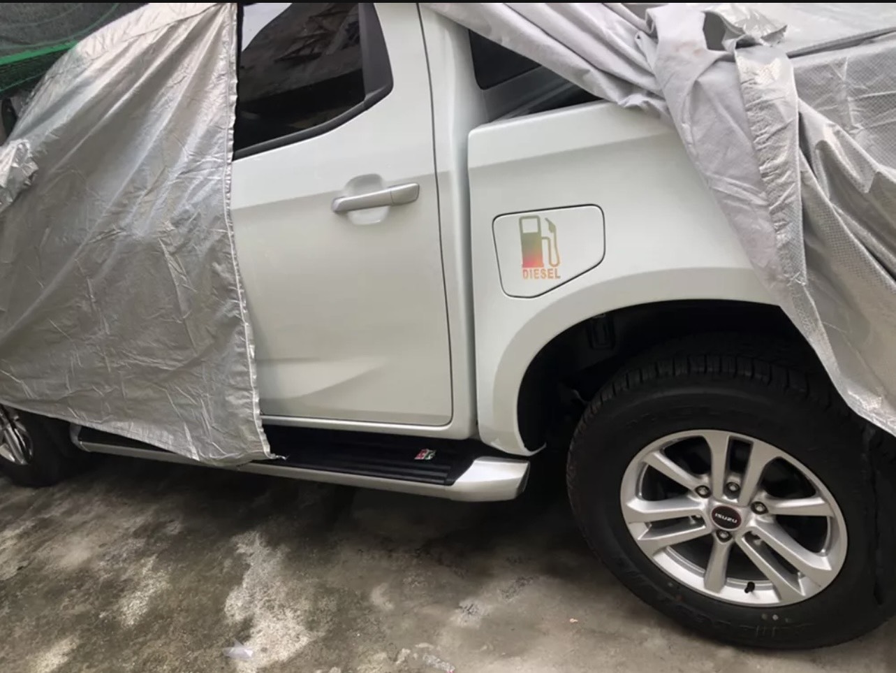 Tem phân biệt Xe ô tô đổ dầu, decal dán nắp bình xăng