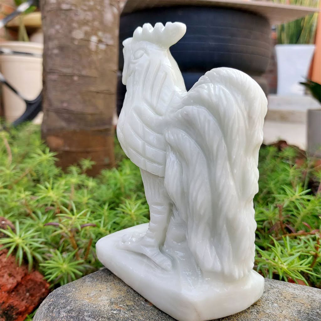Tượng gà đá tuổi Dậu phong thủy 12 con giáp đá trắng xanh 12 cm - đá Non Nước