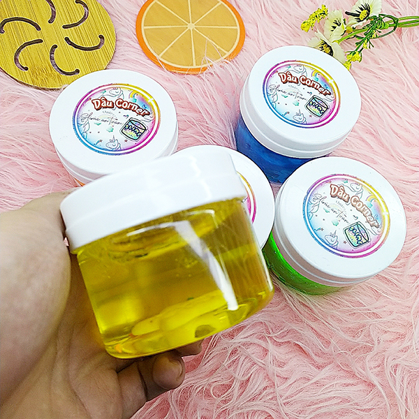 Slime trong suốt nhiều màu, Slime tròn kèm charm cho bé