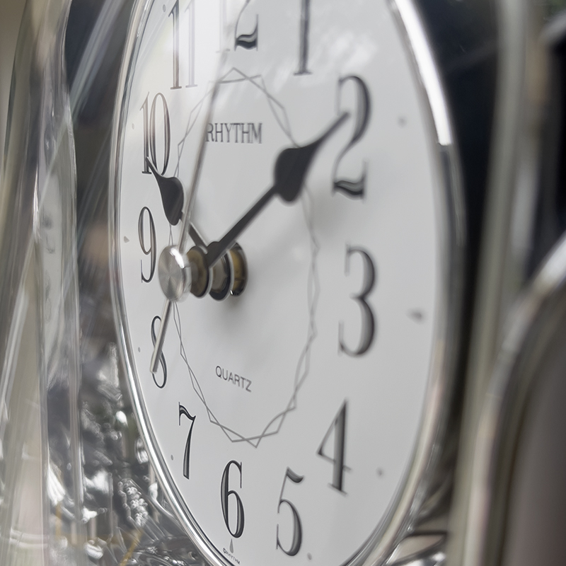 Đồng hồ Rhythm 4SG713WR19 Kt 18.1 x 29.3 x 12.3cm, 920g, Dùng Pin.