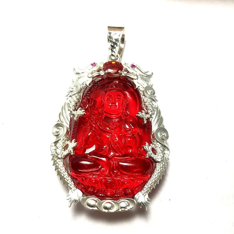 Mặt dây nam Bạc Quang Thản thiết kế rồng chầu chất liệu bạc thật không xi mạ.