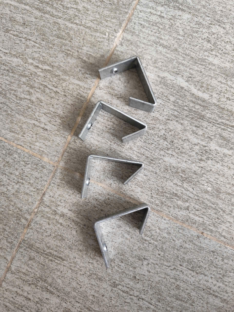 set 50 móc xà gồ chữ C treo tyren 6,8,10,12 móc treo ty chữ C