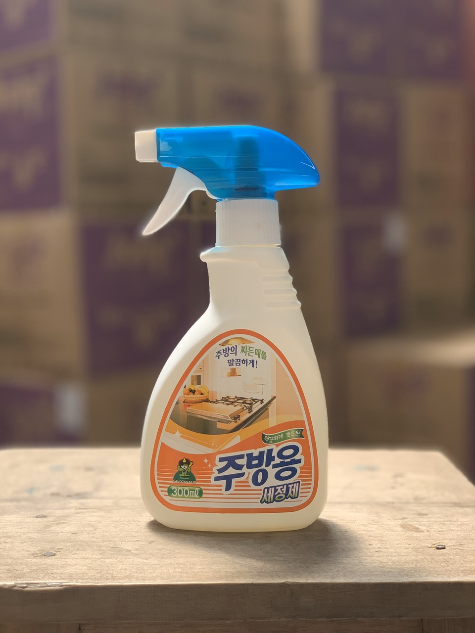 Chai xịt tẩy vệ sinh nhà bếp Sandokkaebi Hàn Quốc 300ml