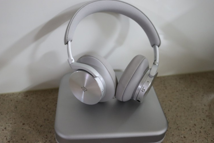 Tai nghe Bluetooth Beoplay H95 Grey Mist - Hàng nhập khẩu