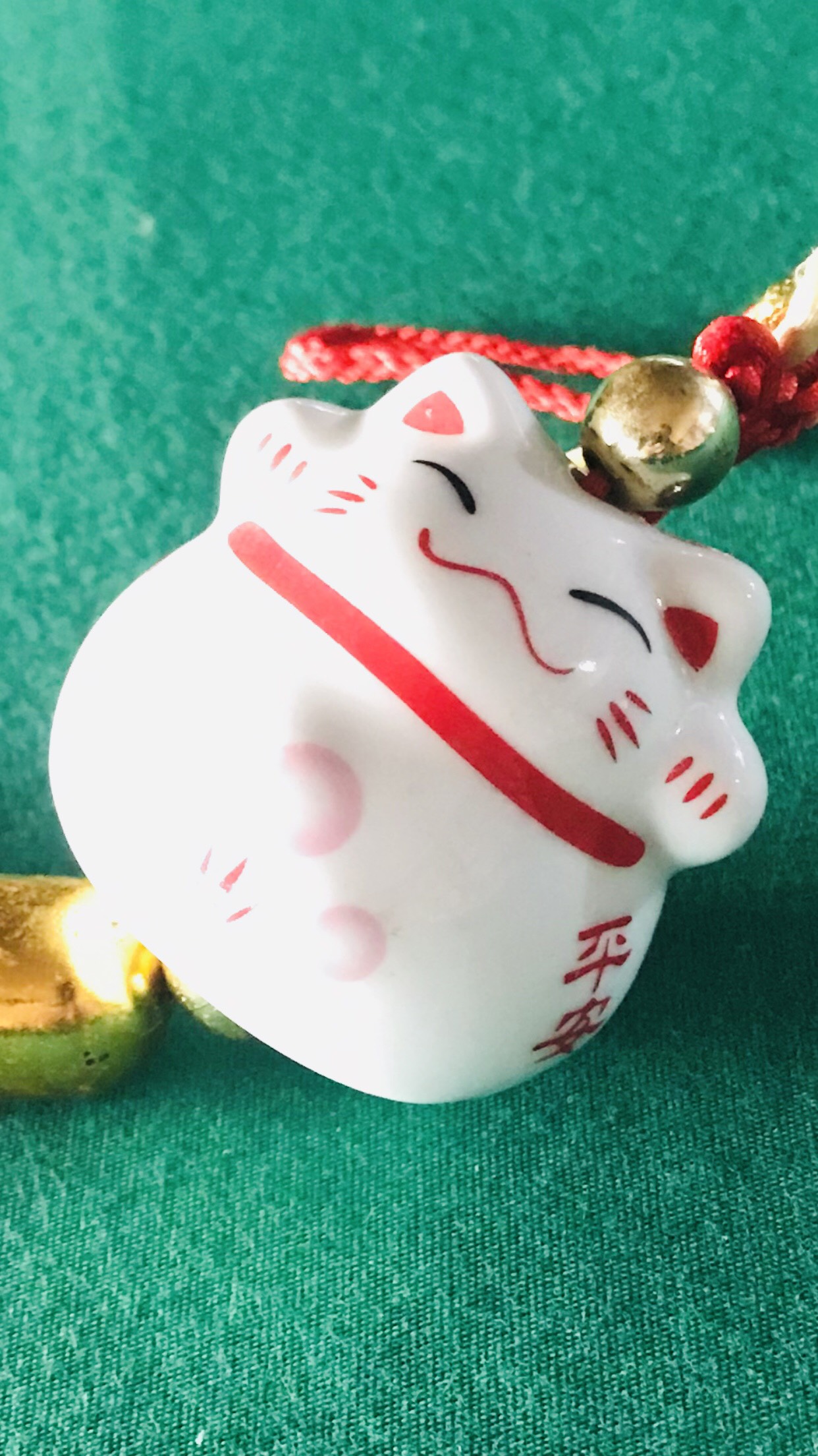 Mèo may mắn