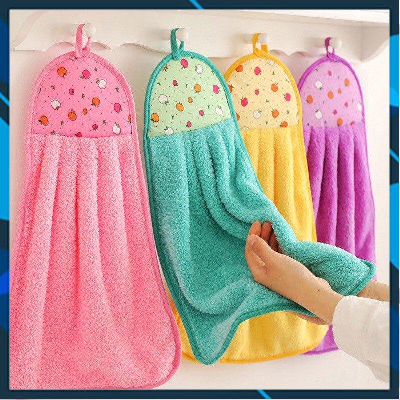 Khăn lau tay treo tường