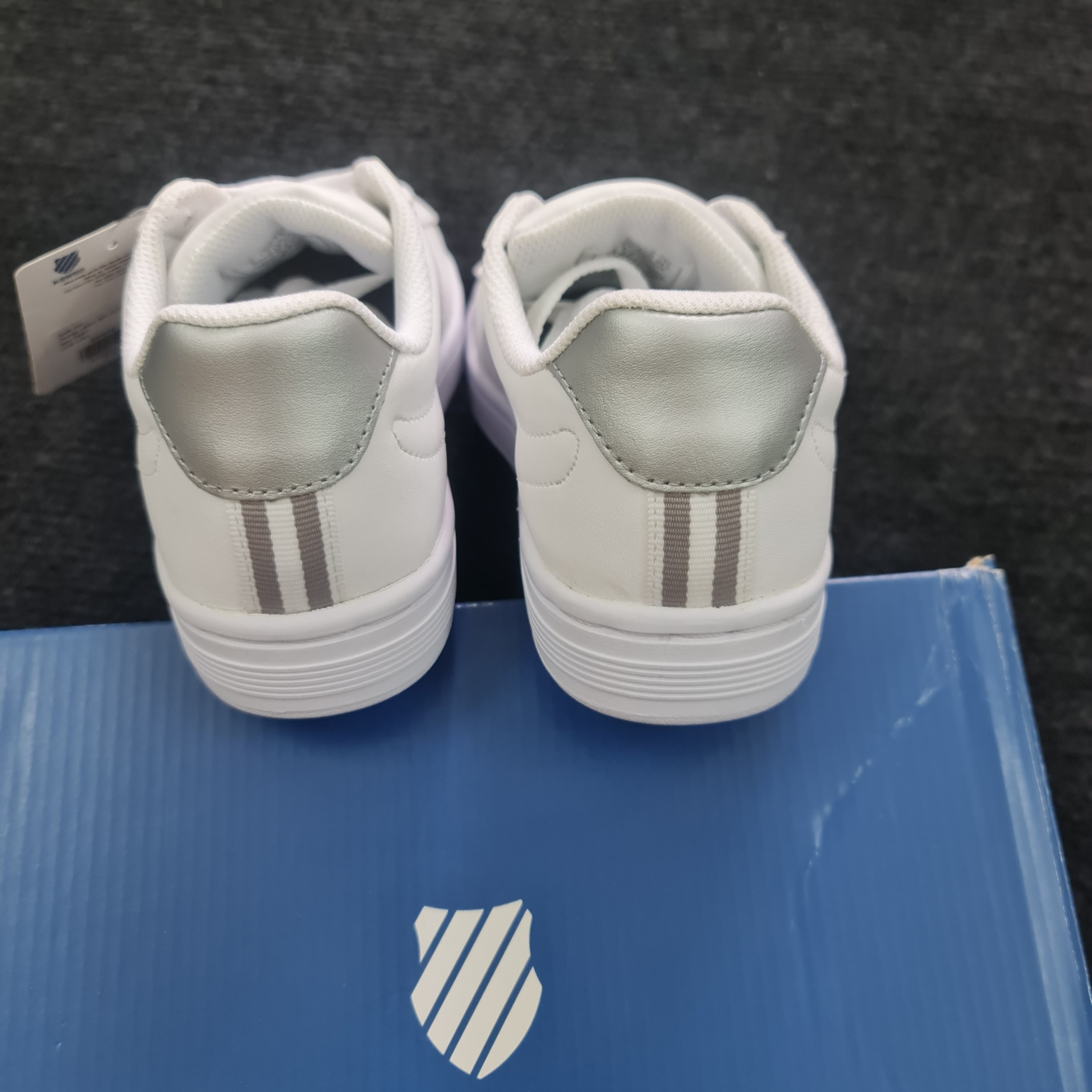 [ Store ] Giày Kswiss nữ cổ thấp da thuộc màu trắng ngọc