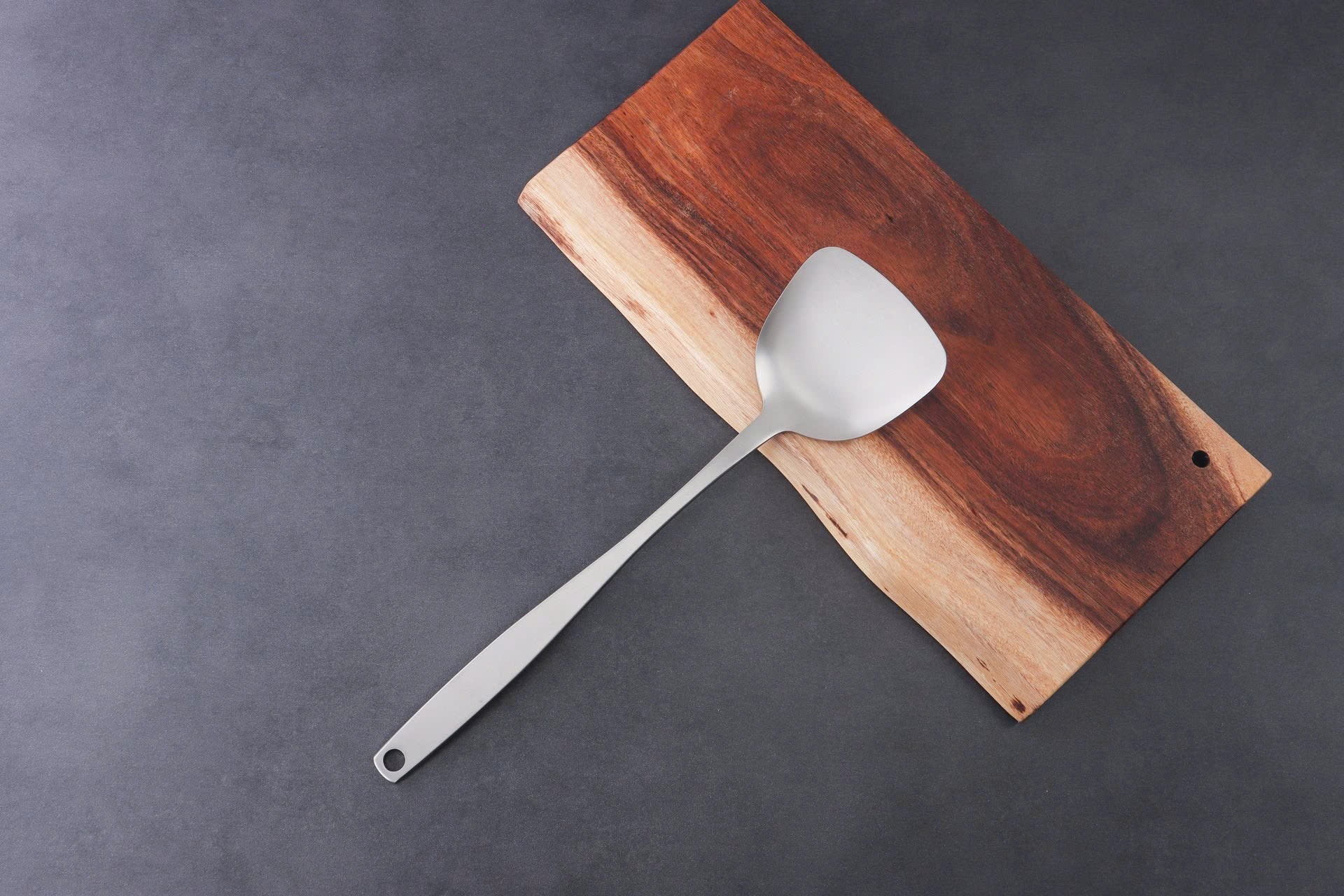 Xẻng làm bếp Keith Titanium Ti8704 MasterChef [Hàng nhập khẩu chính hãng]