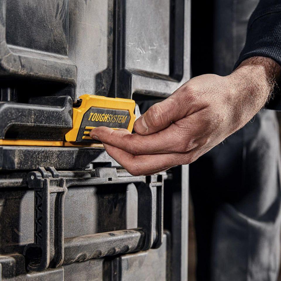 THÙNG ĐỰNG DỤNG CỤ 50KG DEWALT DWST83342-1 - HÀNG CHÍNH HÃNG