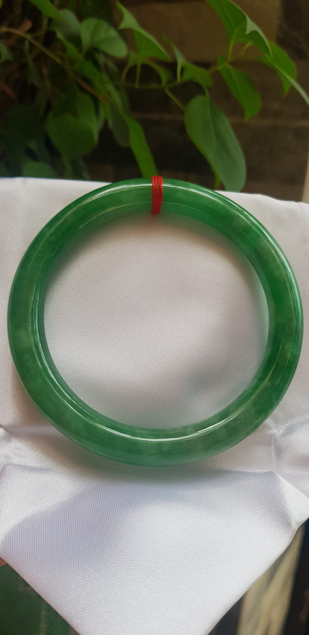 Vòng tay Nam Nữ đá Cẩm Thạch Đậu Lý QC size lớn 64mm x cọng 10mm Vòng màu xanh đậu lý bông bóng đẹp Anh Chị tay to Cân Nặng 73kg- 85kg đeo ạ