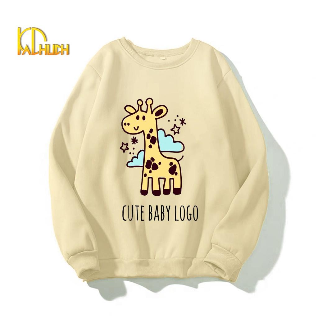 ÁO SWEATER IN CHÚ HƯƠU CAO CỔ DỄ THƯƠNG