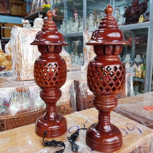 Cặp đèn thờ tổ ong gỗ xà cừ cao 48 cm