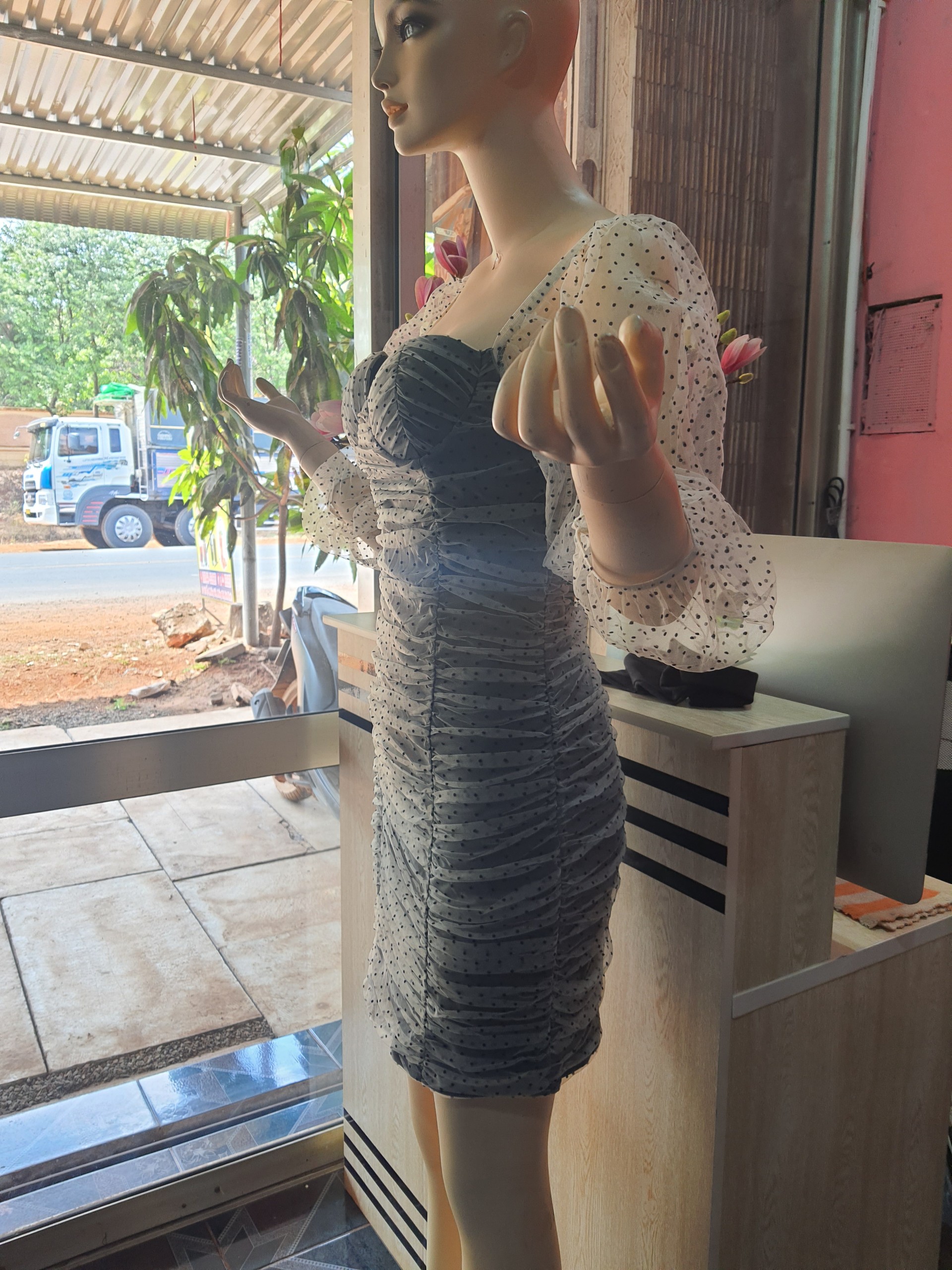 Đầm Body Phối Lưới Bi Trẻ Trung Quyến Rũ,Đi Chơi,Đi tiệc