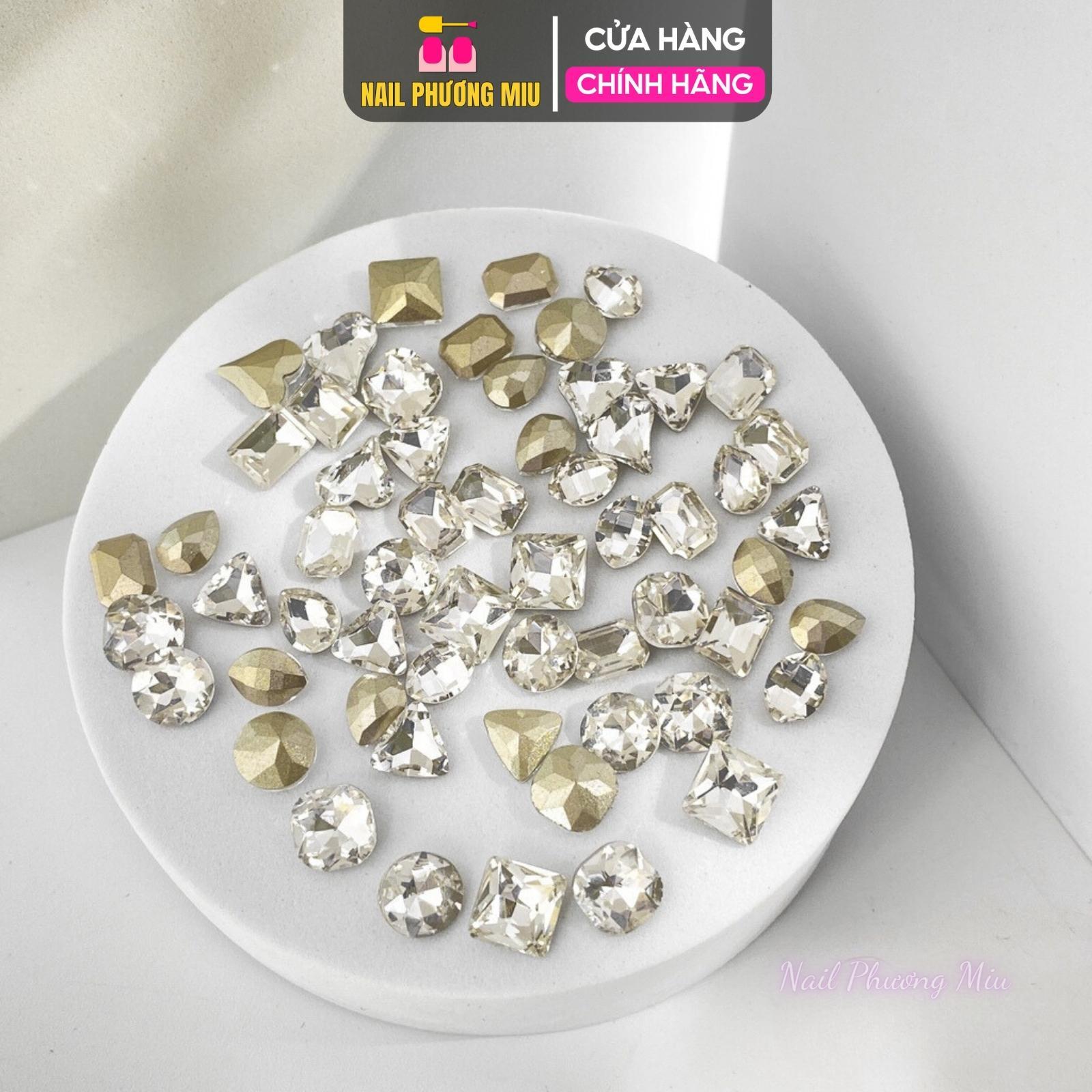 Đá Khối Nail Thủy Tinh 50 Viên, Chân Vàng Đính Móng Sang Trọng, Mix Nhiều Mẫu Sáng Bóng, Làm Nail Độc Đáo Cho Nàng