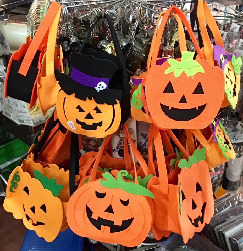 Gỉo bí ngô vải dạ hoá trang halloween cho bé ( mẫu giao ngẫu nhiên )