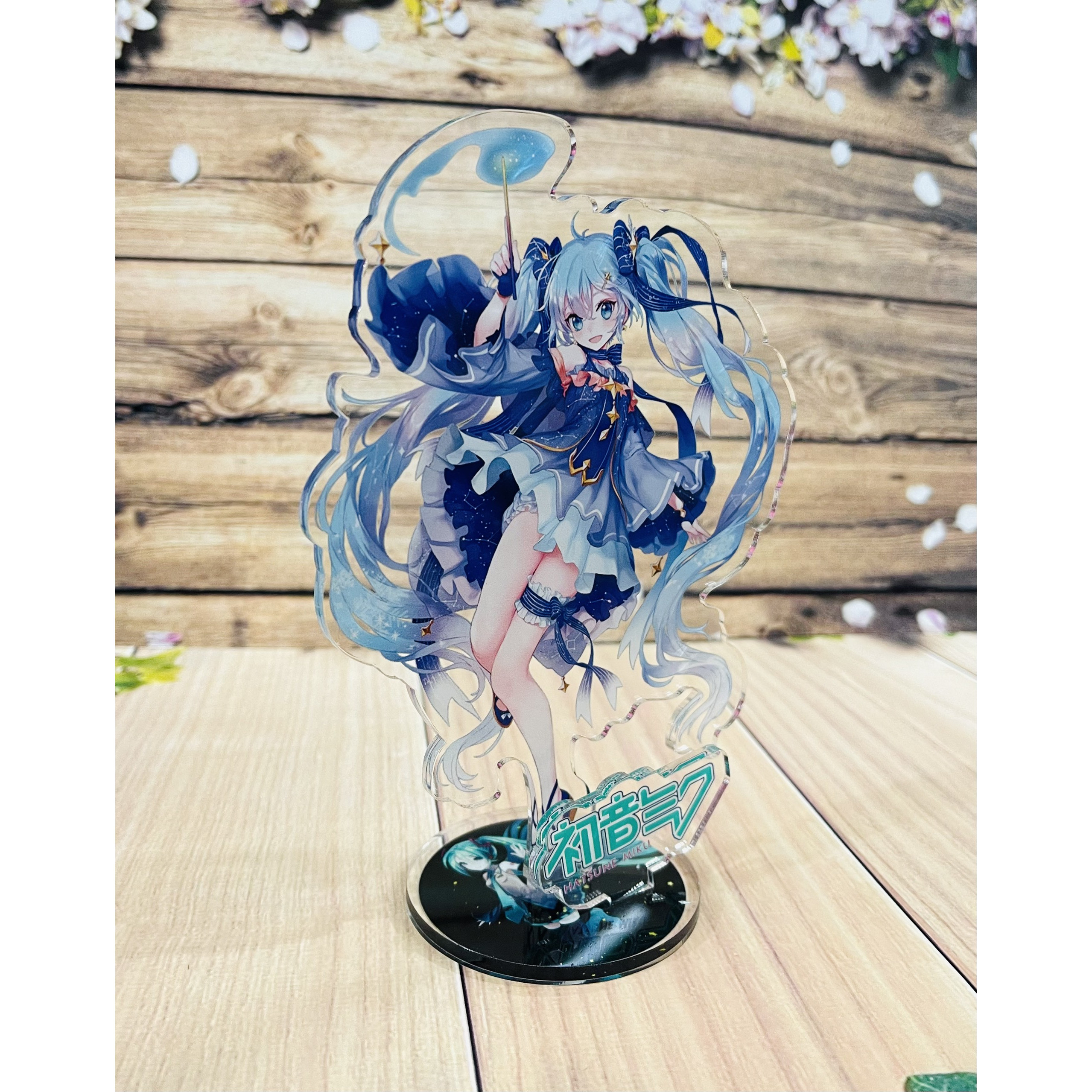 Standee Hatsune Miku mô hình mica trong nhiều mẫu