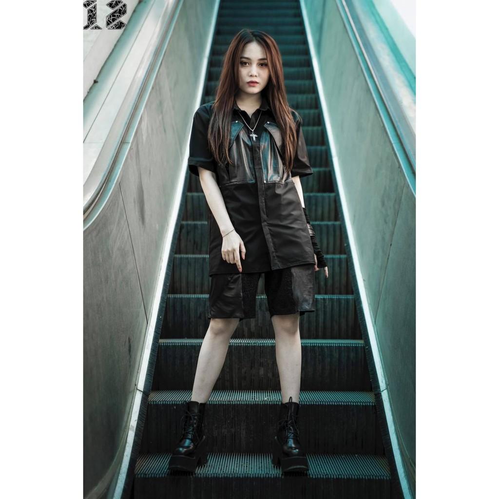 Áo Sơ Mi Nam Nữ 12.DESTINY Chi Tiết 2 Túi Ngực Phối Da Chất Liệu Kate Premium Màu Đen