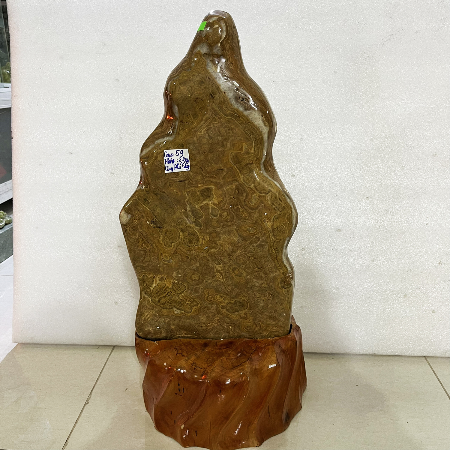 Cây đá tự nhiên mệnh Kim và Thổ cao 59 cm nặng 22kg, màu vàng đậm vân siêu đẹp(59cmx22kg) phongthuymenhkim