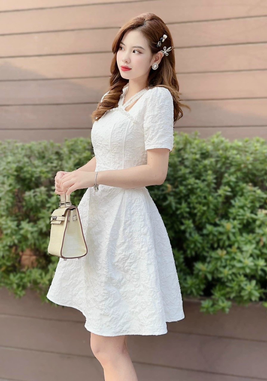 ĐẦM GẤM HOA LAN CƯỜM NGỰC(CÓ MÚT NGỰC