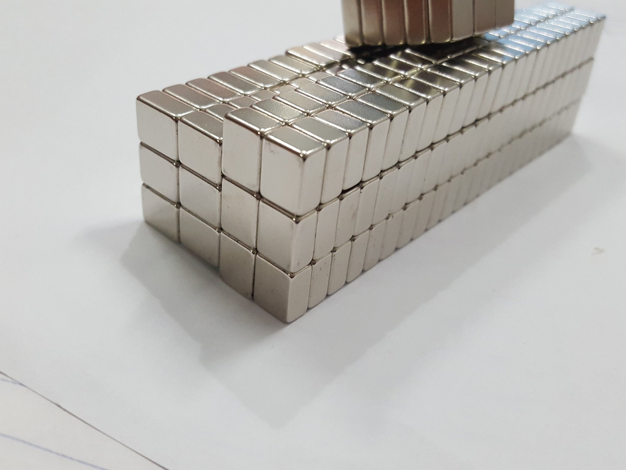 Nam châm viên 10x8x5mm - 20 viên