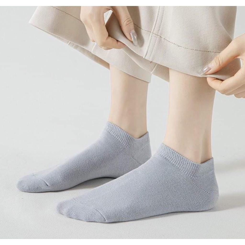 Tất cổ ngắn nam nữ MINIONCLOTHING trơn chất vải mềm thoáng khí vớ cổ cao unisex phong cách Hàn Quốc S2904