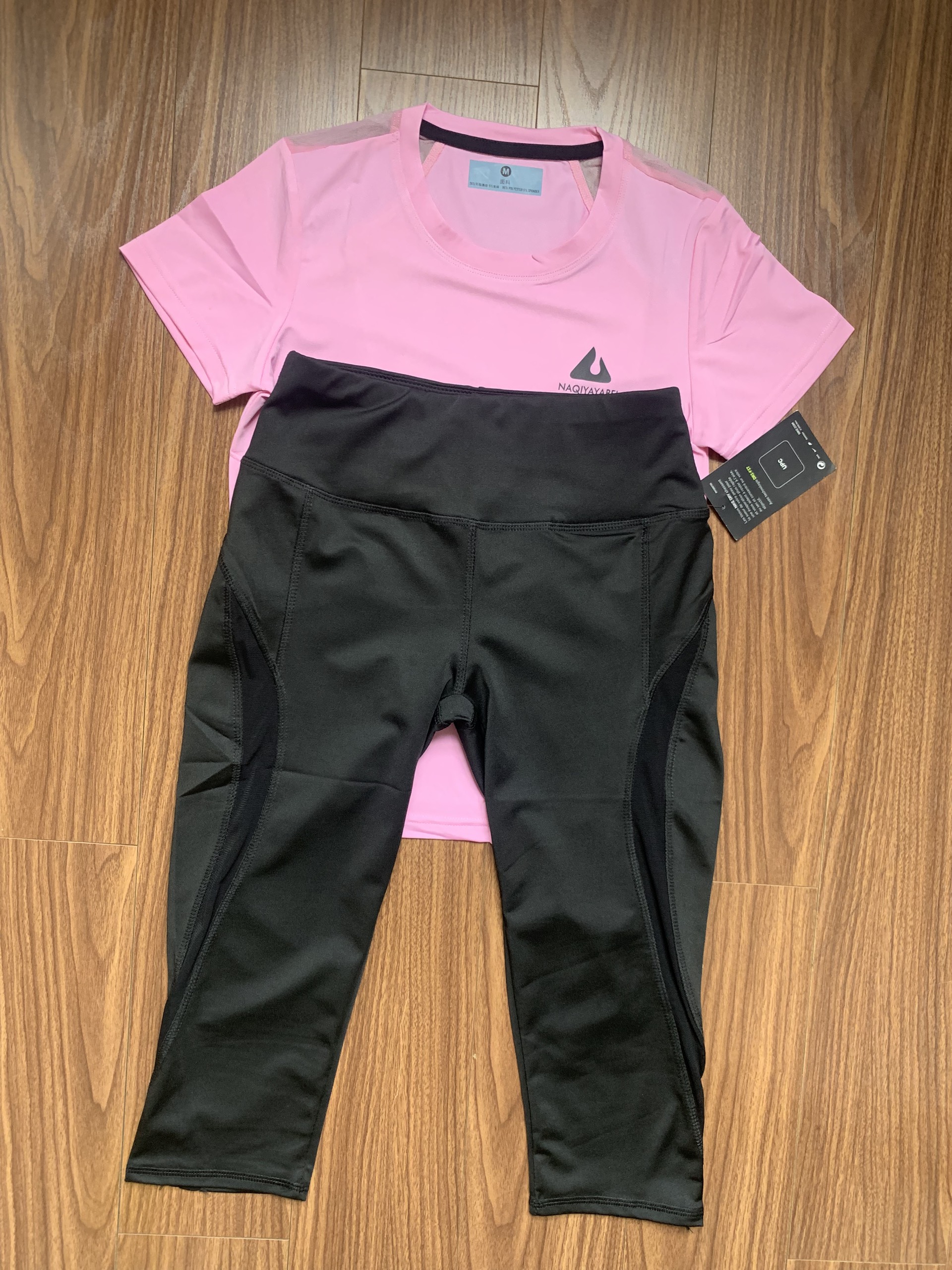 SET ĐỒ NỮ GỒM QUẦN LEGGING LỬNG VÀ ÁO THUN NỮ NGẮN TAY ĐA NĂNG