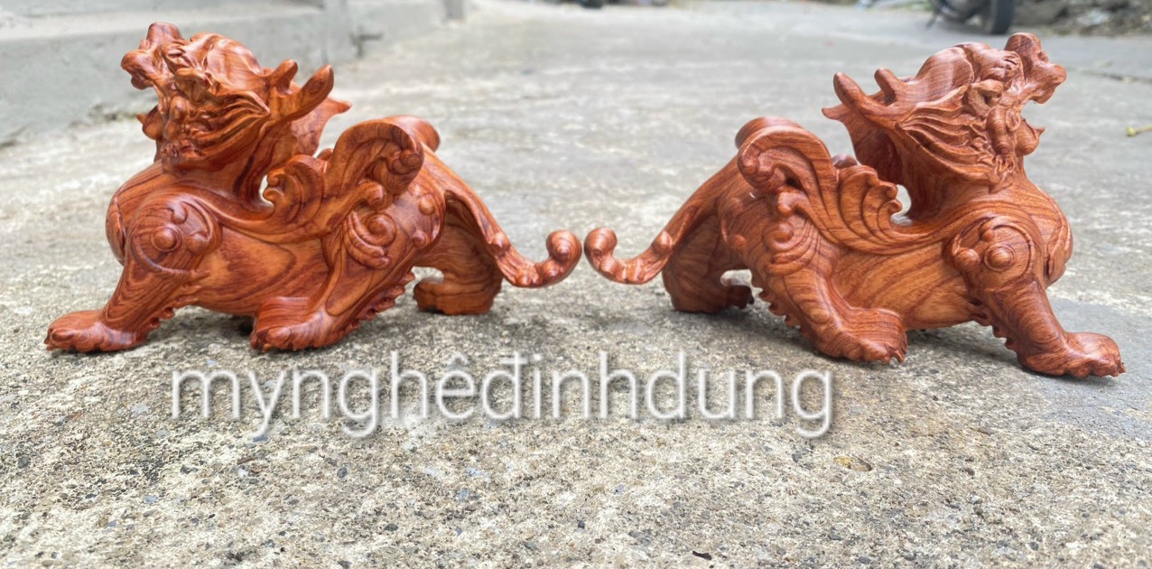 Cặp tỳ hưu phong thủy bằng gỗ hương đá kt 20×12×8cm