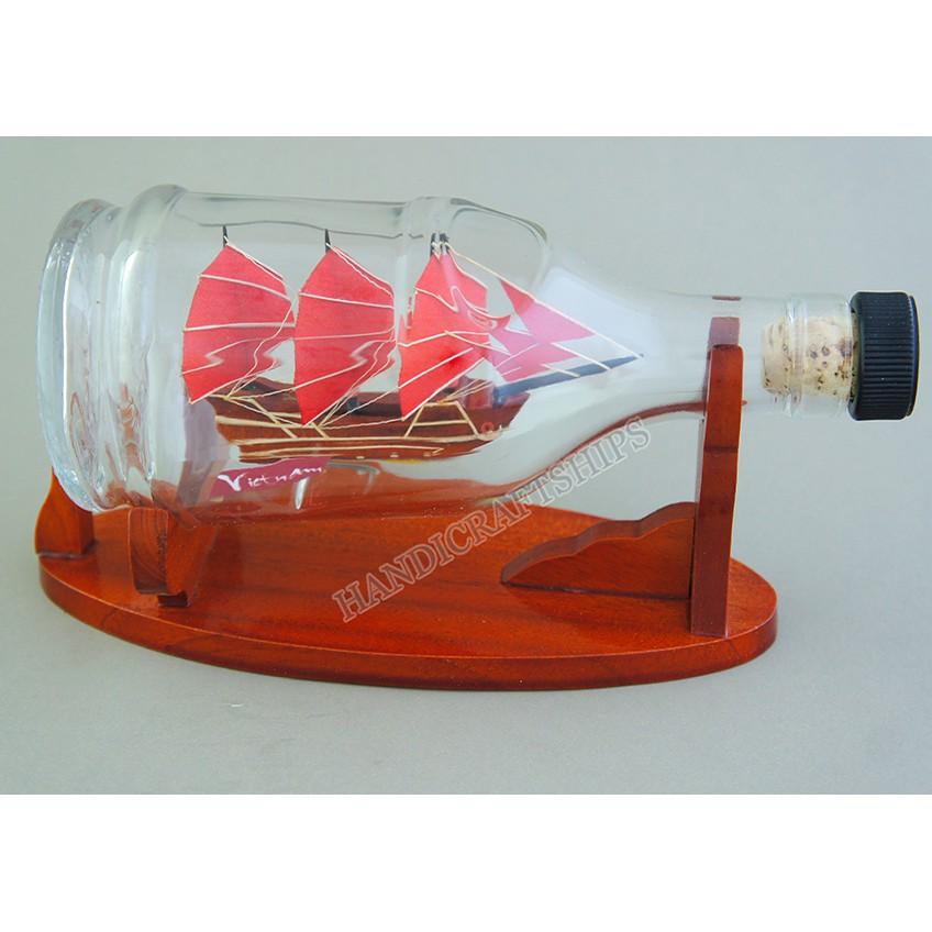 Mô Hình Thuyền Hạ Long Trong Chai Henessy