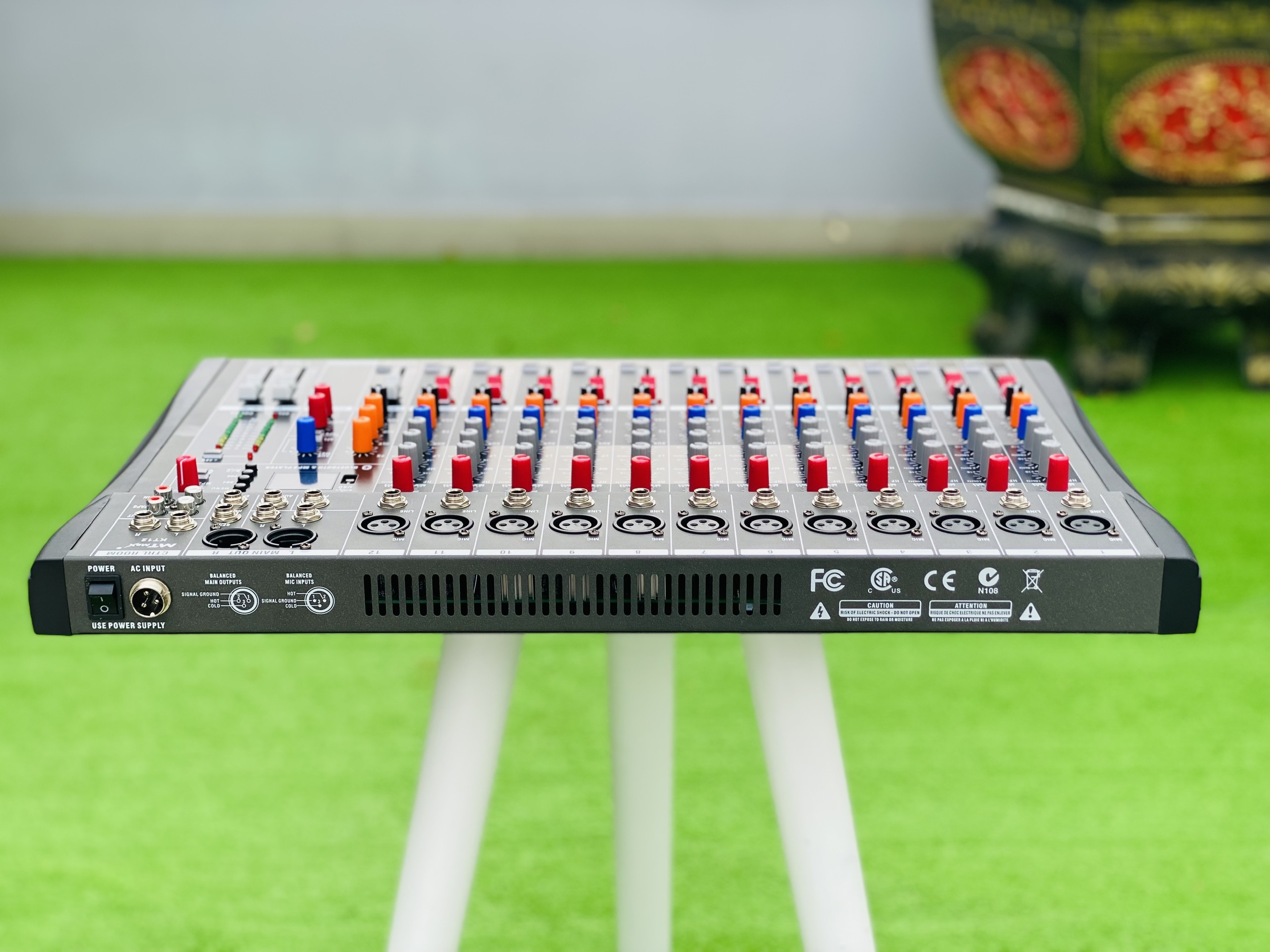 [ƯU ĐÃI CỰC LỚN - TẶNG NGAY DÂY CANON RA HOA SEN] Mixer MTMAX KT12 Cao Cấp Với 12 Đường Line Chuyên Nâng Cấp Loa Kéo, Dàn Karaoke, Sân Khấu, Hội Nghị, Bữa Tiệc, Hàng Chính Hãng, Bảo Hành 12 Tháng