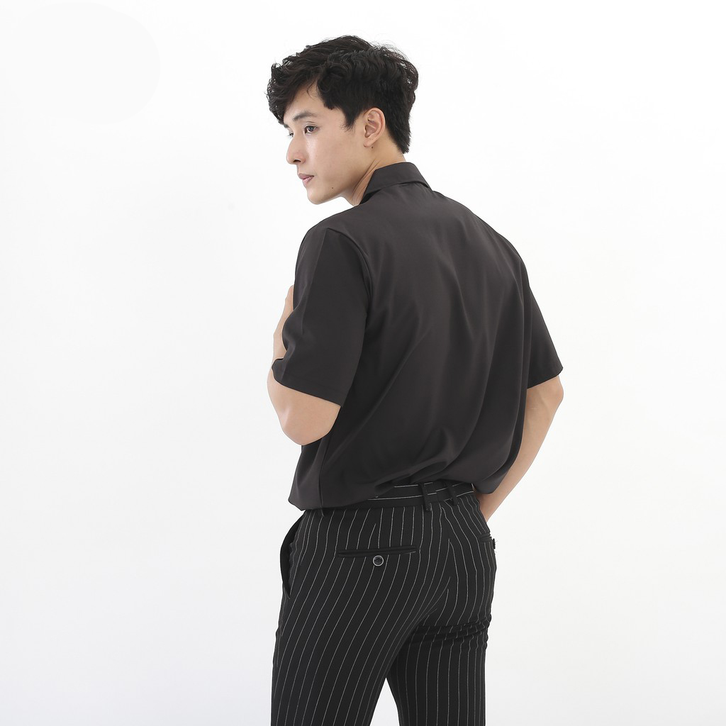 Áo sơ mi ngắn tay nam nữ cổ vest trơn trắng và đen cao cấp
