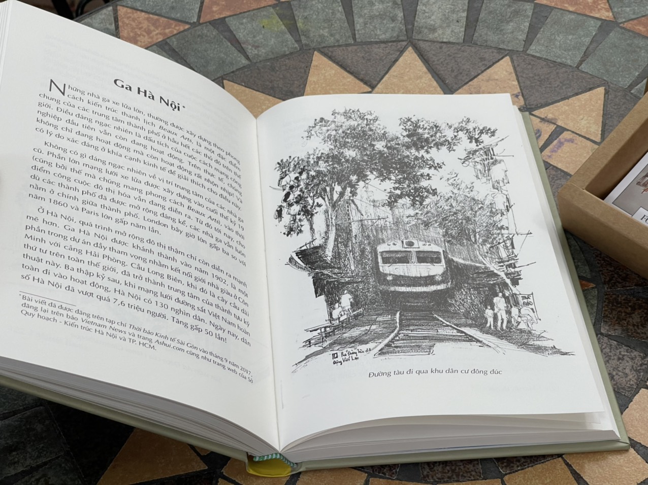 VÌ TÌNH YÊU HÀ NỘI - Martín Rama - Người dịch Nguyễn Băng Ngọc - Tri Thức Trẻ Books - NXB Hà Nội.