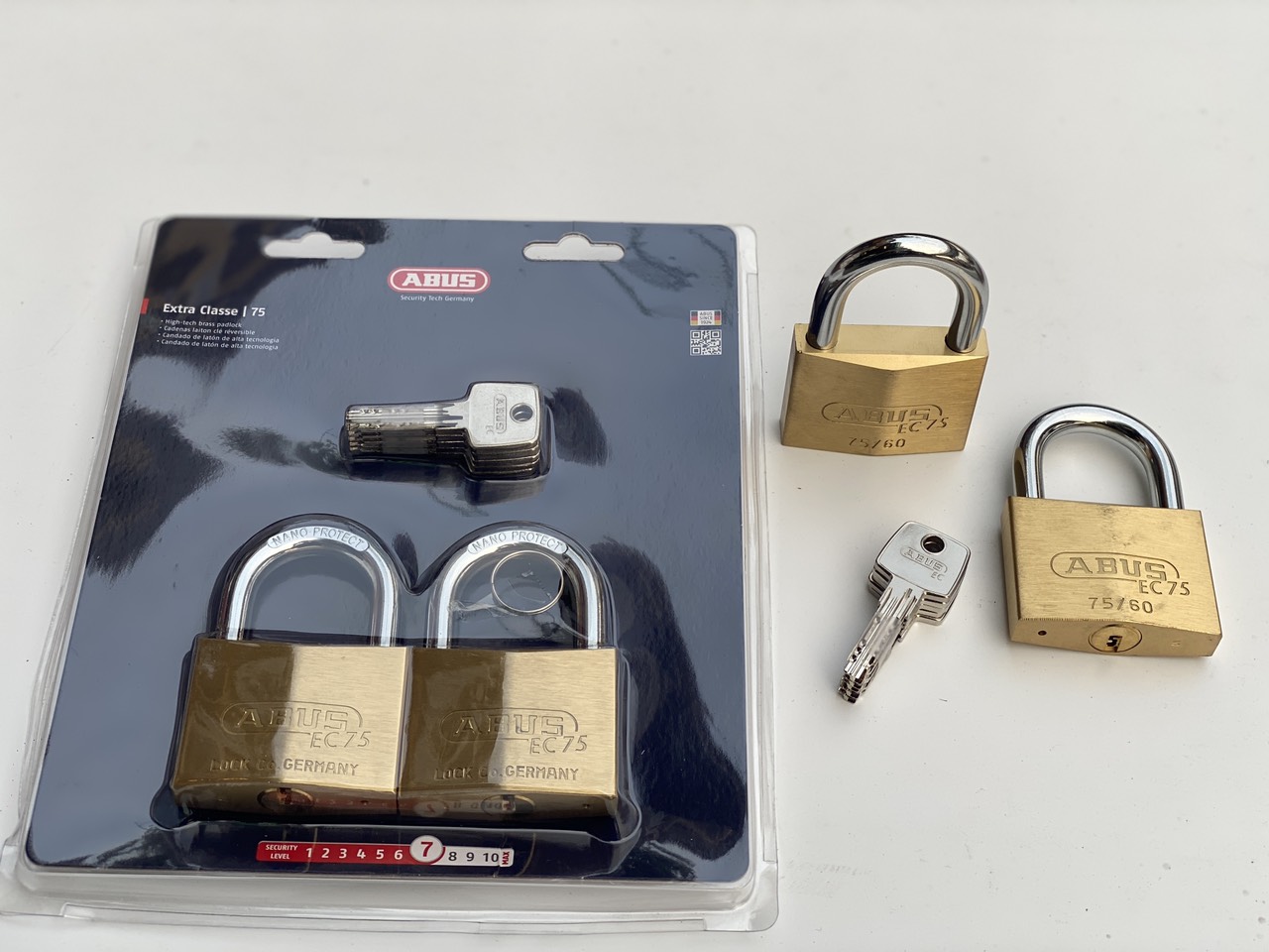 Khóa Abus 75/60mm, Bộ 2 ổ khóa mở cùng 1 chìa Masterkey Abus 75/60mm - cam kết Chính Hãng