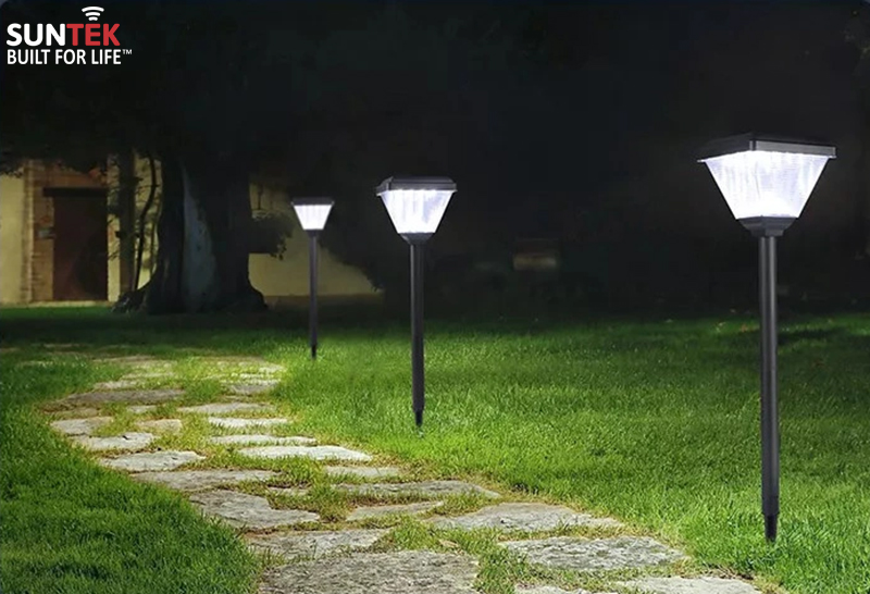 Đèn Sân Vườn Năng Lượng Mặt Trời SUNTEK GD01 - Hàng Chính Hãng - Bảo hành 2 năm