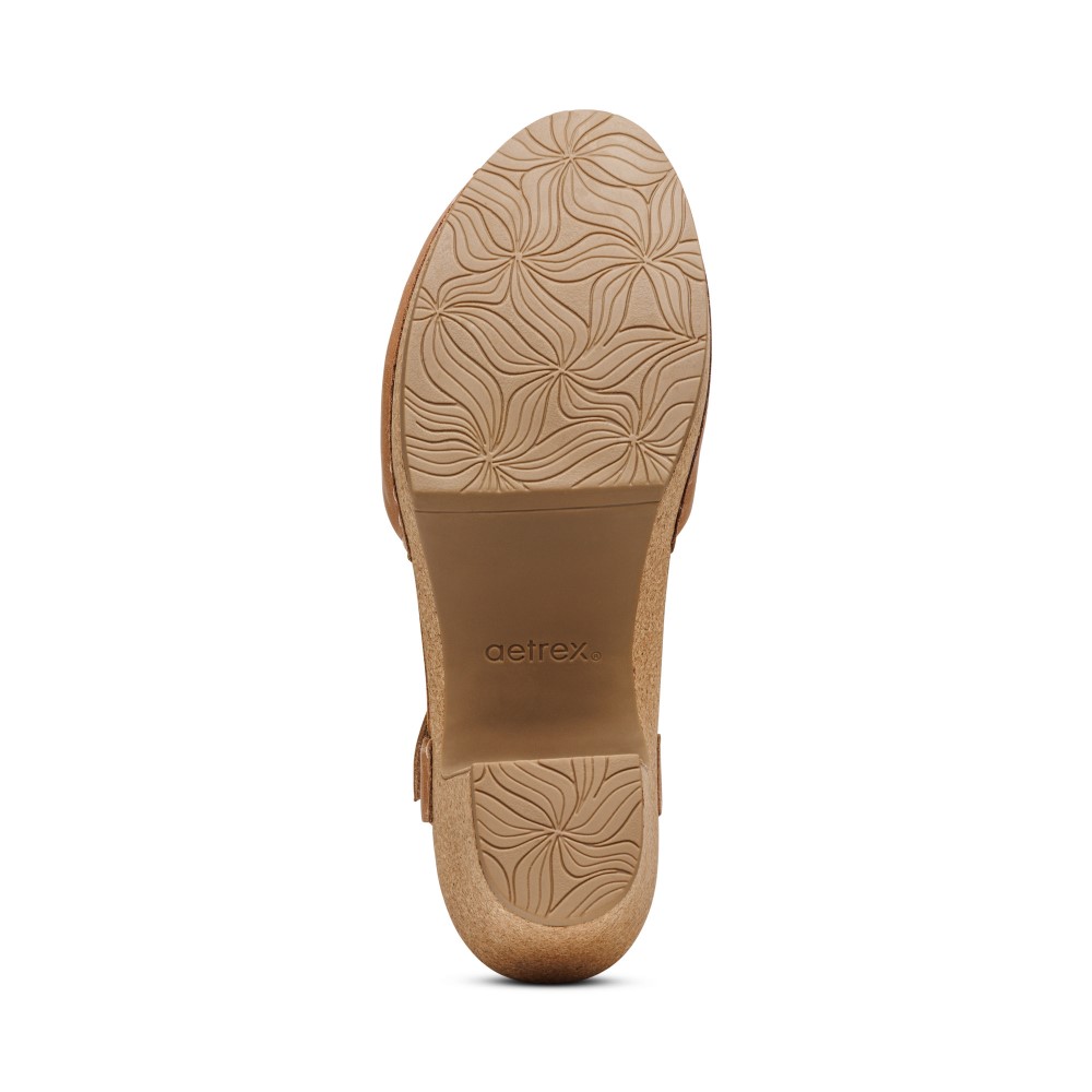 Sandal cao gót sức khỏe nữ Aetrex Finley Camel - Giày cao gót bít mũi, đế đệm da êm nhẹ