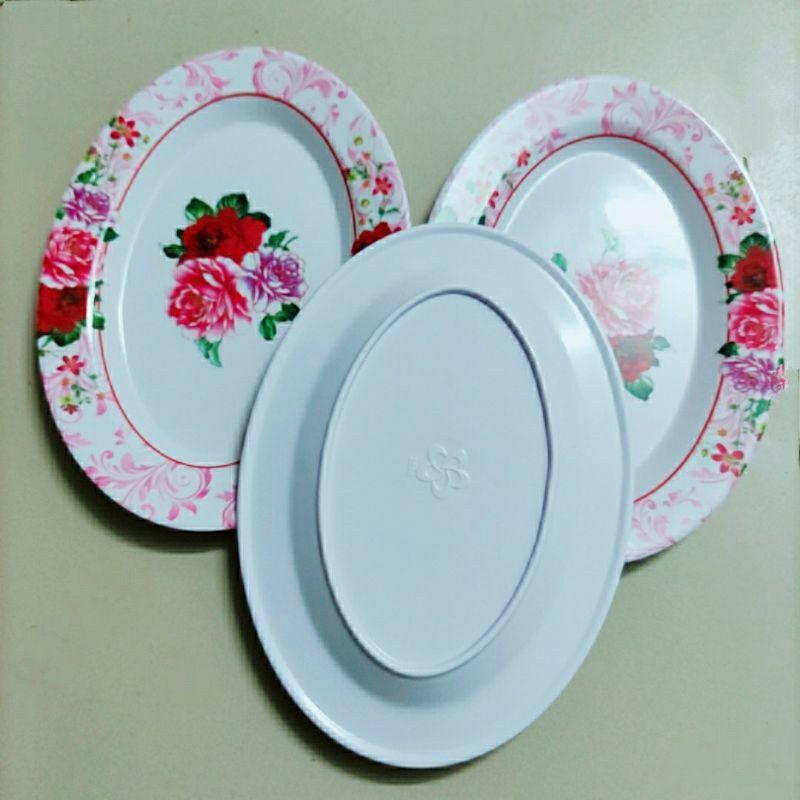 Đĩa nhựa bầu dục hoa văn kích thước 23cm x 16cm