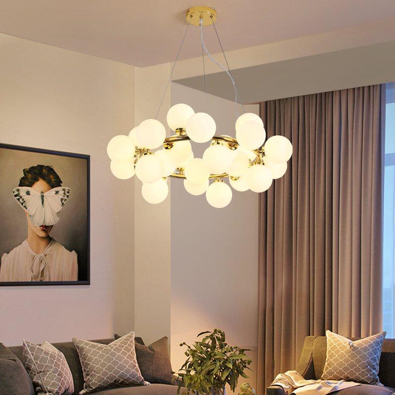 Đèn chùm phong cách châu Âu sang trọng trang trí nhà cửa hiện đại