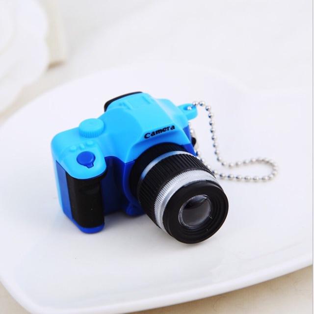 Móc khoá có đèn Led kêu (máy chụp hình
