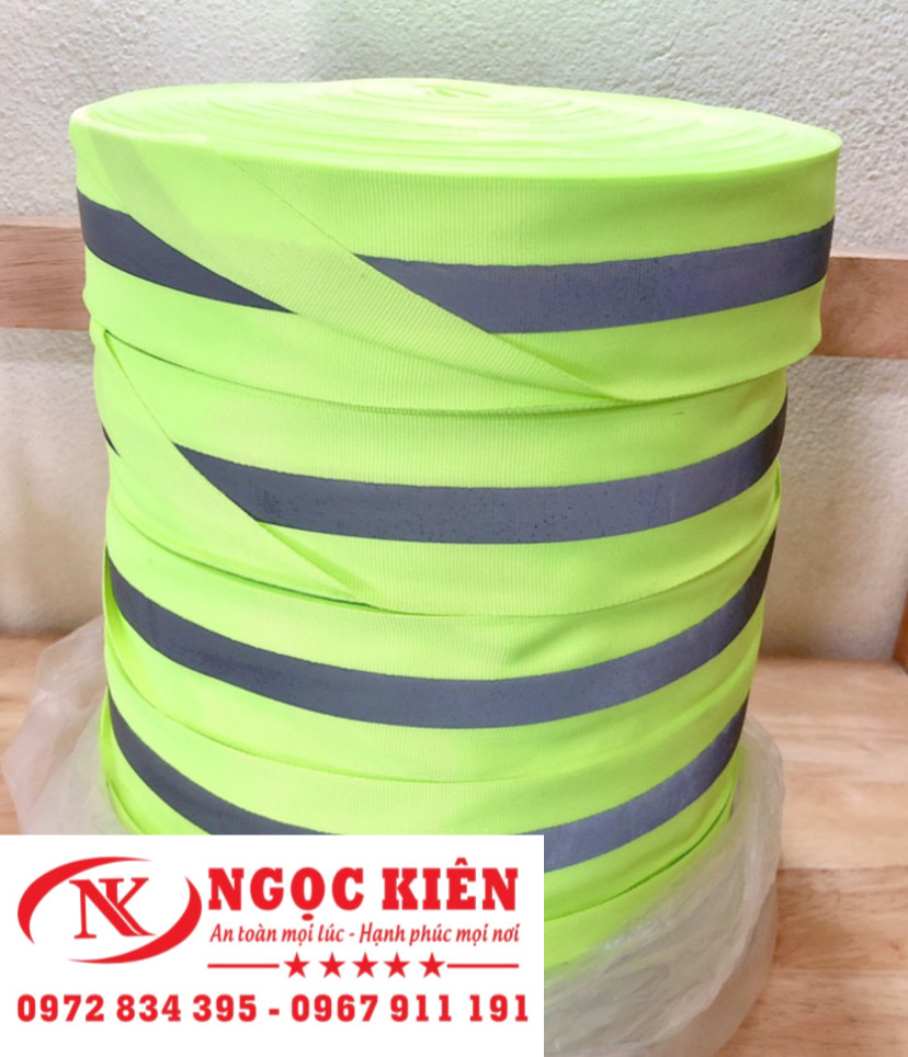 CUỘN DÂY PHẢN QUANG VẢI SỌC XÁM BẢN 2,5CM -DÀI 100m