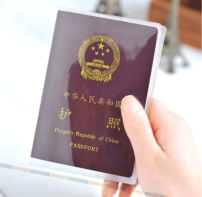 Vỏ Bọc Hộ Chiếu PVC Bao Passport Cover Chống Bụi Bẩn Trong Suốt Có Ngăn Đựng Thẻ Tiện Lợi