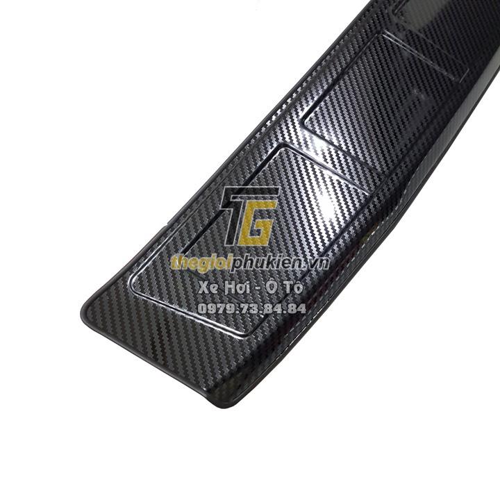 BỘ SẢN PHẨM Nẹp bước chân và ốp chống trầy cốp trong Hyundai Tucson 2016-2018 - Mẫu vân Carbon