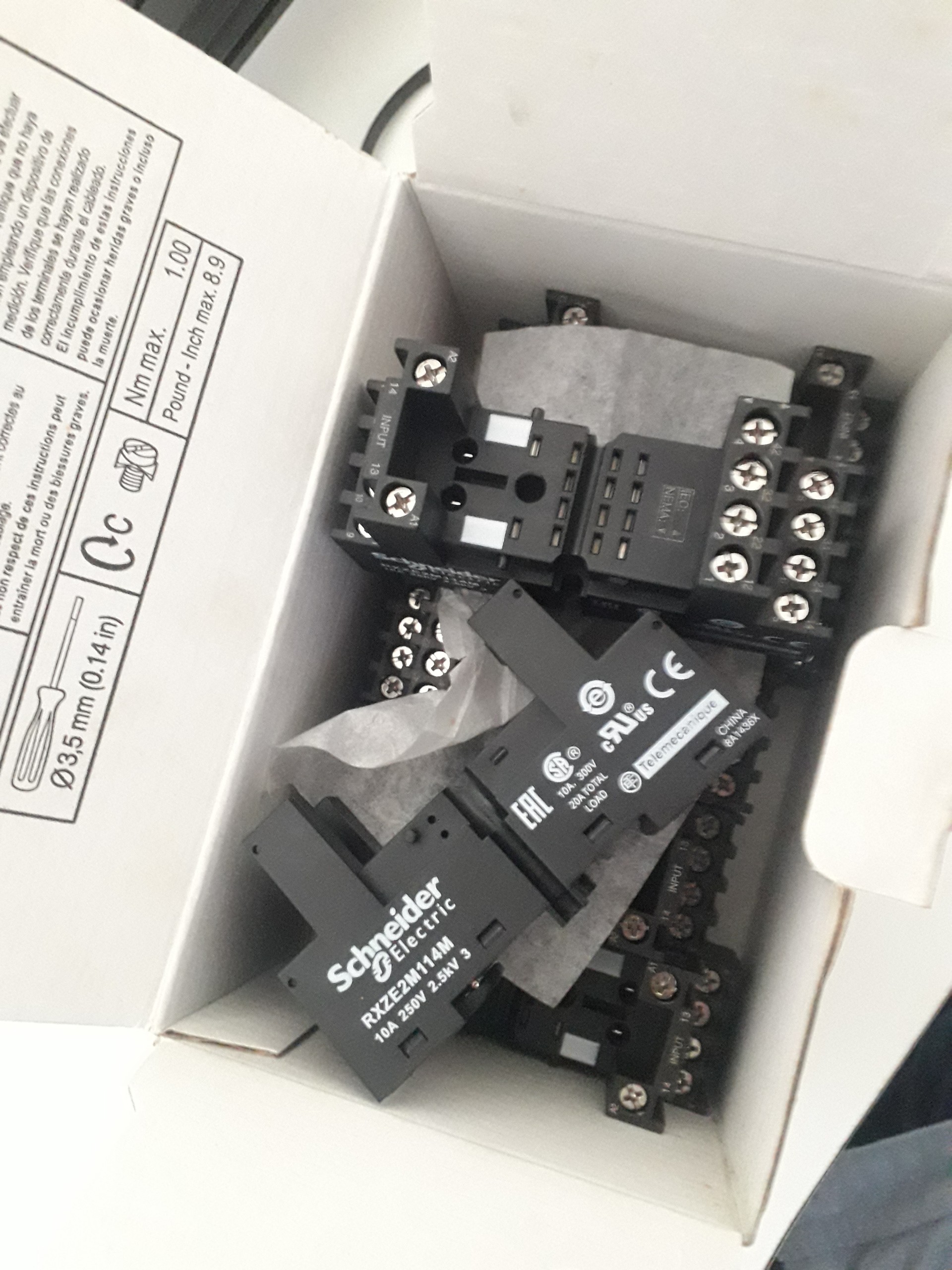 Đế rơ le RXZE2M114M relay 14 chân Schneider | Chính hãng |