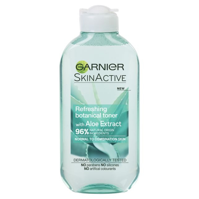 Nước hoa hồng Garnier Refreshing Botanical Toner