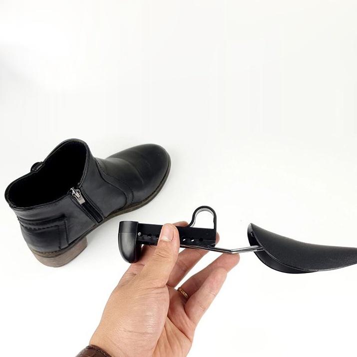 Cây giữ form giày shoe tree nhựa tùy chỉnh size dùng nhiều loại giày, linh hoạt dễ sử dụng