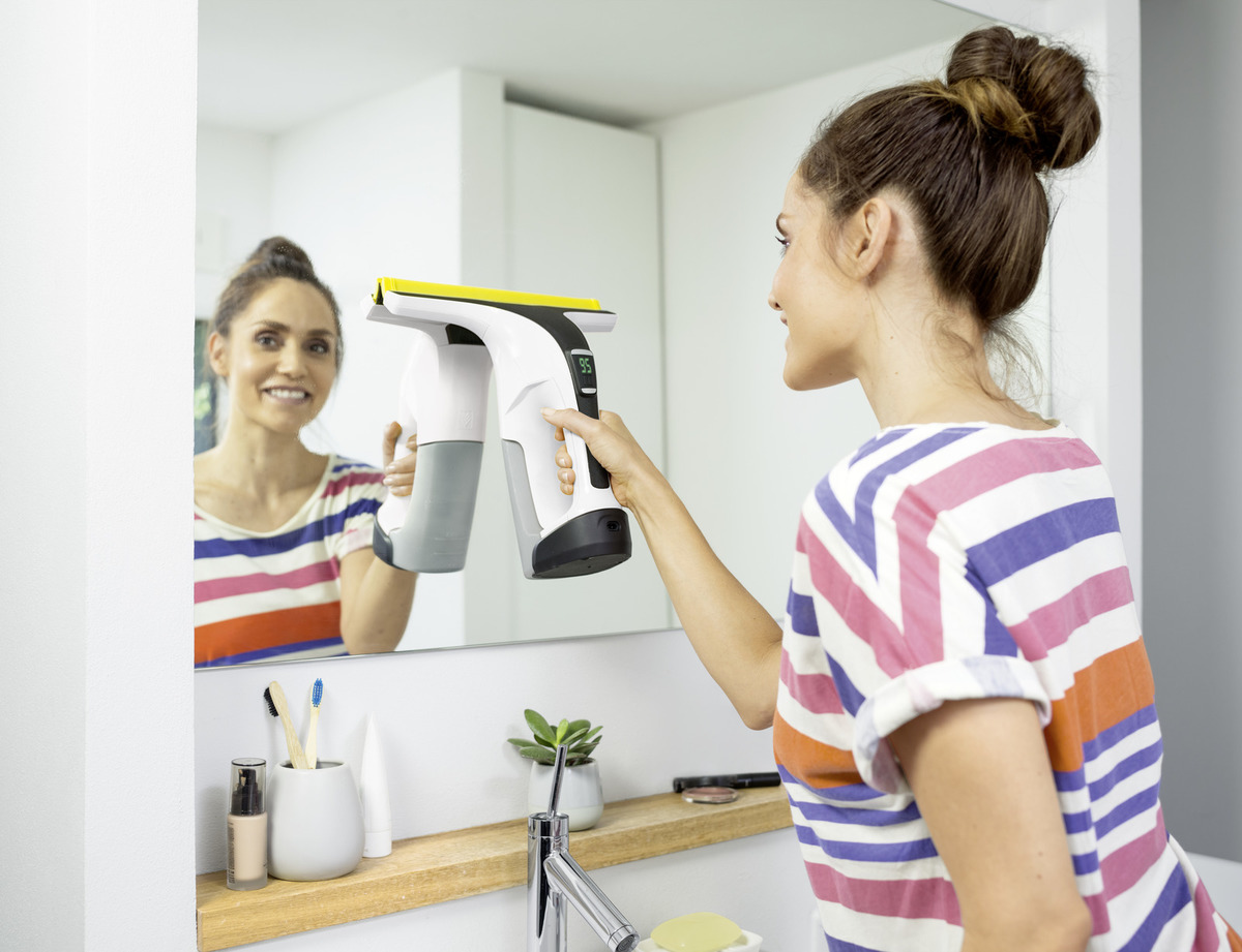 Máy lau kính Karcher WV 6 Plus Hàng chính hãng