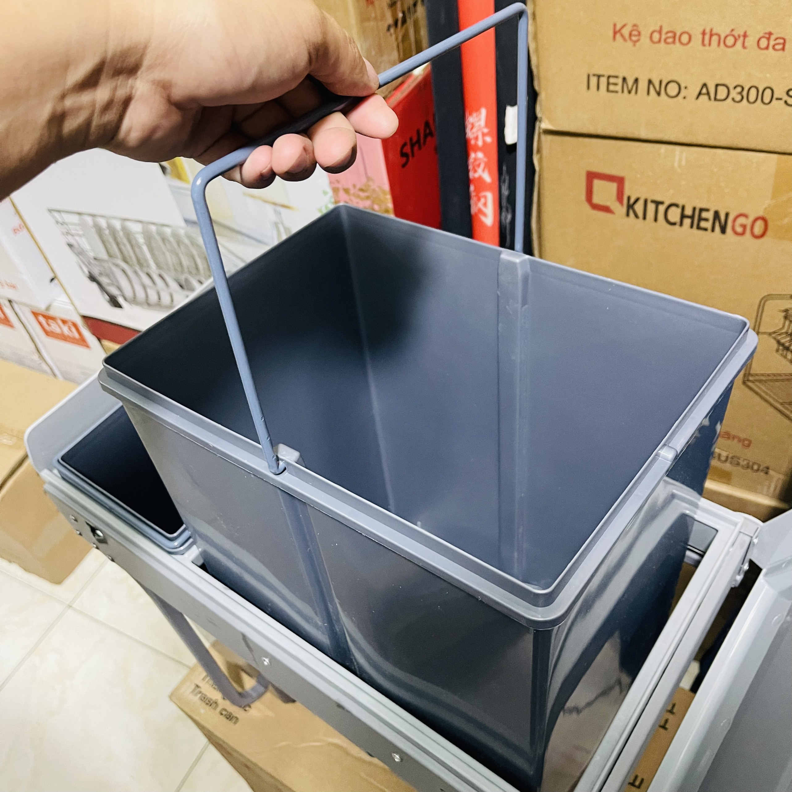 Thùng Rác Tủ Bếp Bếp 2 Ngăn Khoang 20L Ray âm giảm Chấn - Hiệu Eufle - Bảo Hành 10 Năm
