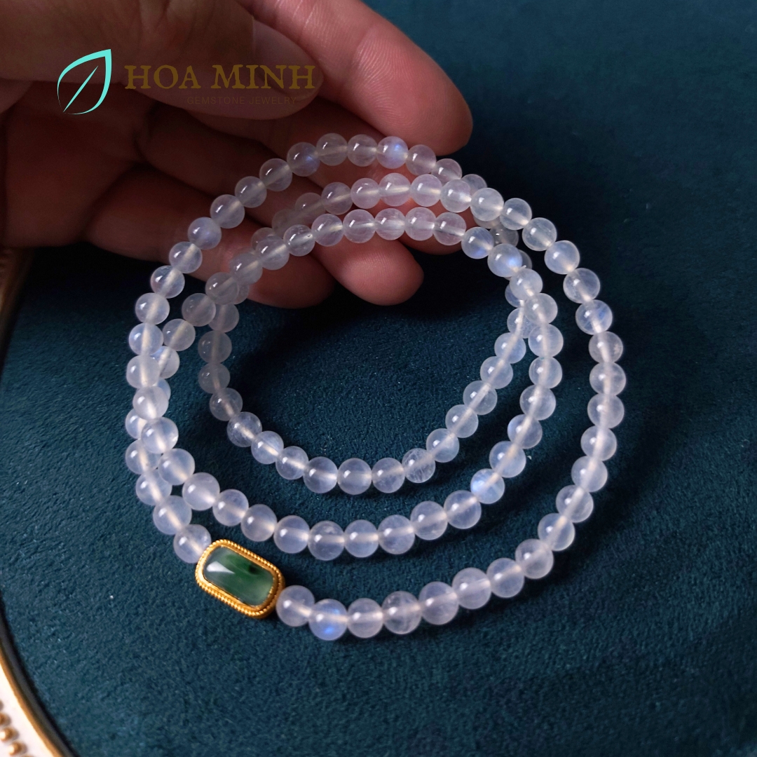 Vòng tay 108 hạt đá Mặt Trăng Moonstone 5.2 li phối charm vàng đá Cẩm Thạch Ngọc Lam lên bông cực VIP